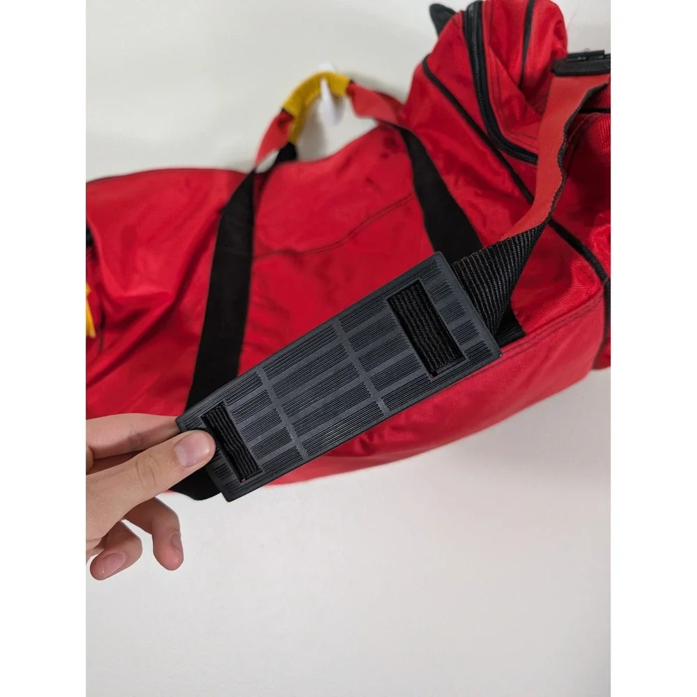 Vintage Marlboro Adventure Team Duffel Bag Red 90s Travel Gym Bag Large Logo - Picture 8 of 16